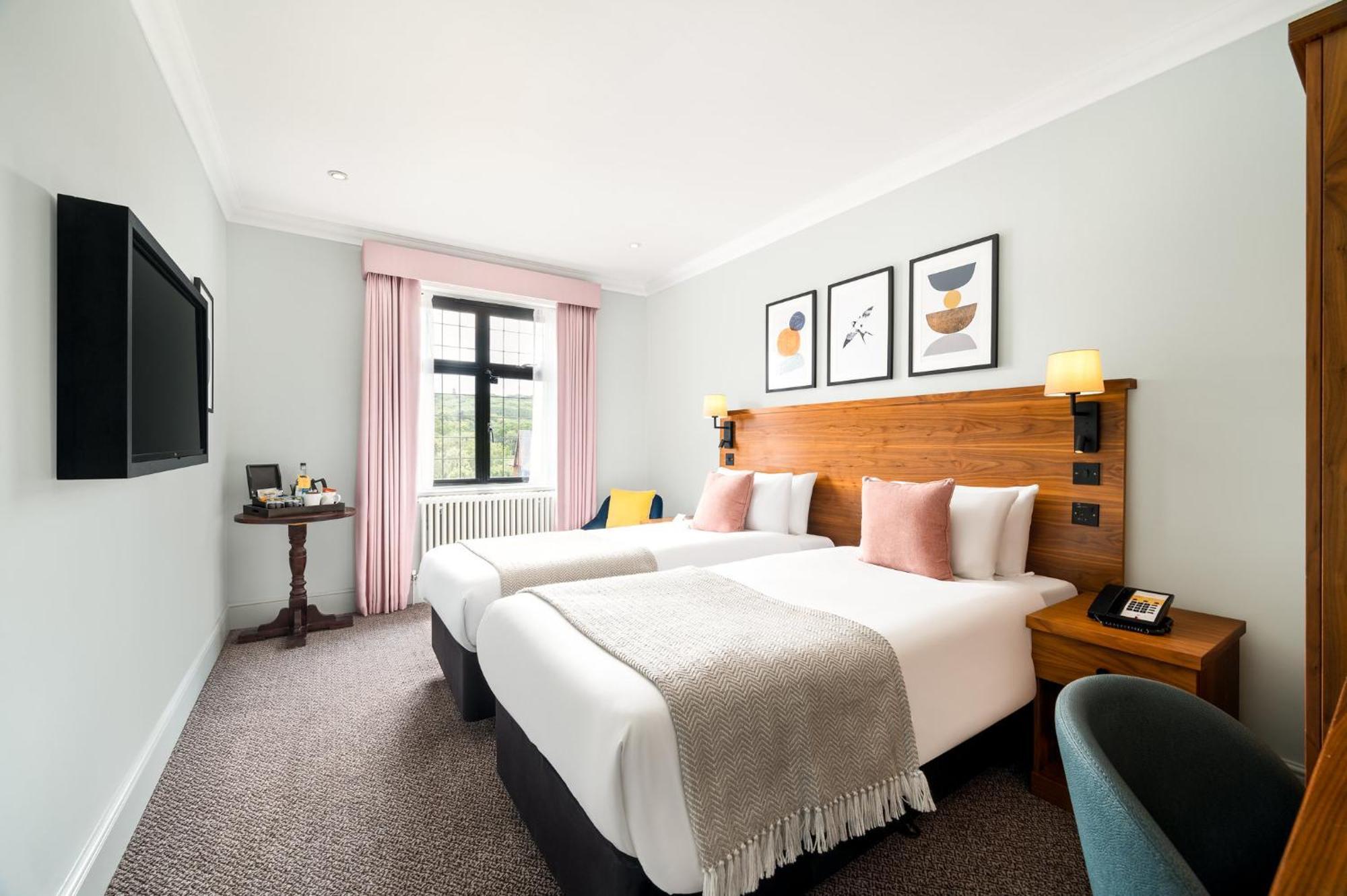 Voco Lythe Hill Hotel & Spa By Ihg Haslemere Zewnętrze zdjęcie