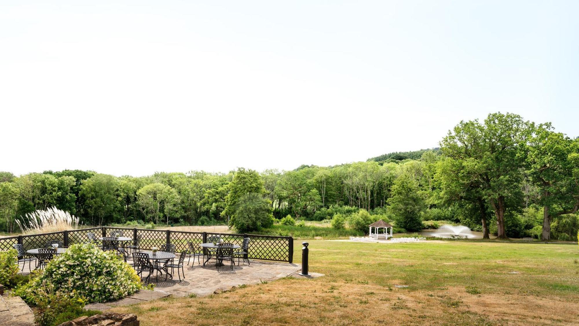 Voco Lythe Hill Hotel & Spa By Ihg Haslemere Zewnętrze zdjęcie
