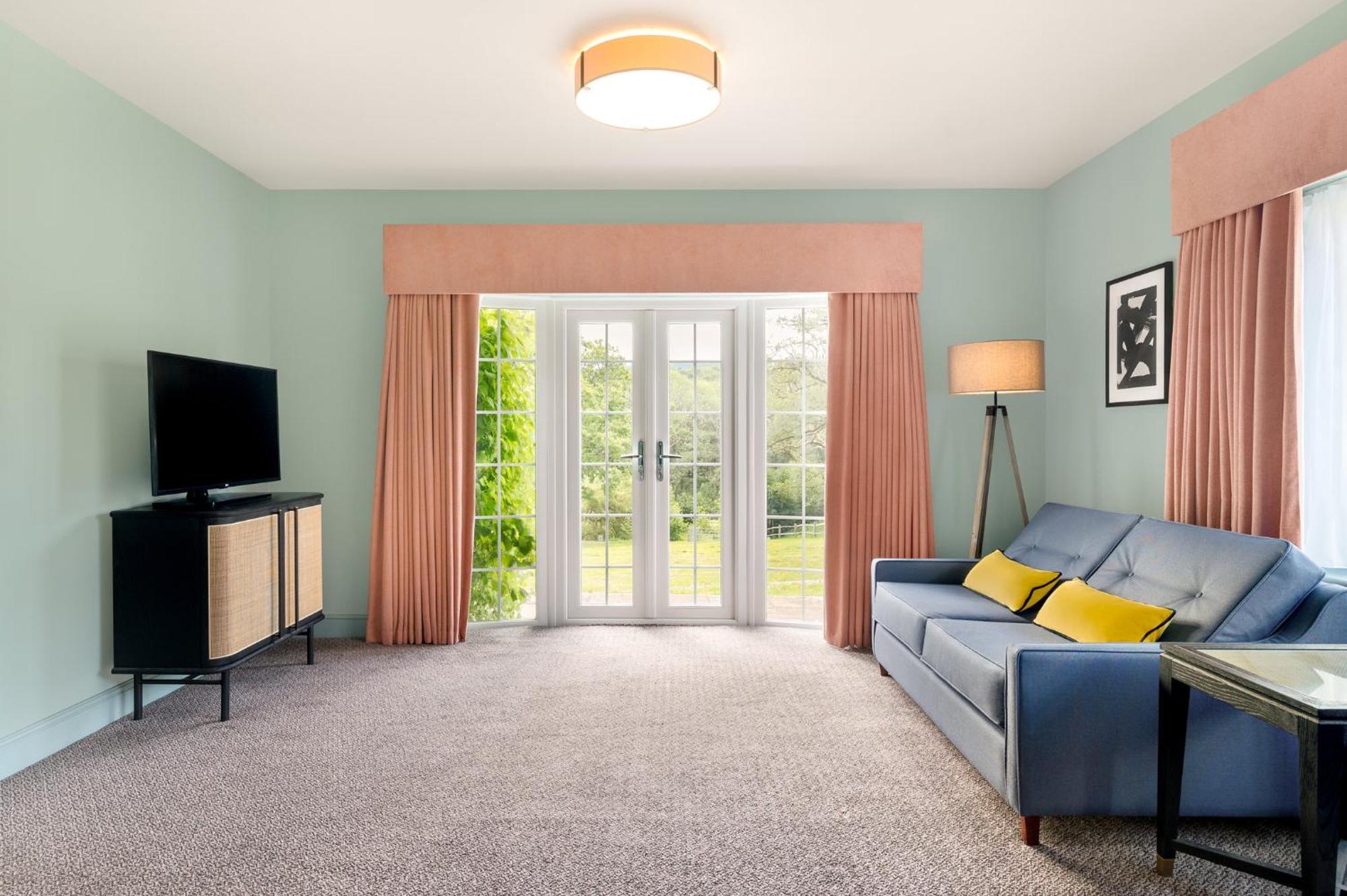 Voco Lythe Hill Hotel & Spa By Ihg Haslemere Zewnętrze zdjęcie
